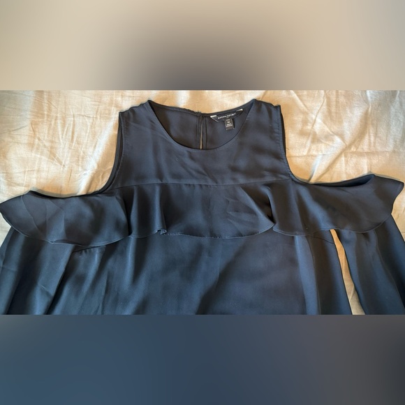 Banana Republic ‘Cold Shoulder’ Ruffle Blouse - Picture 3 of 4